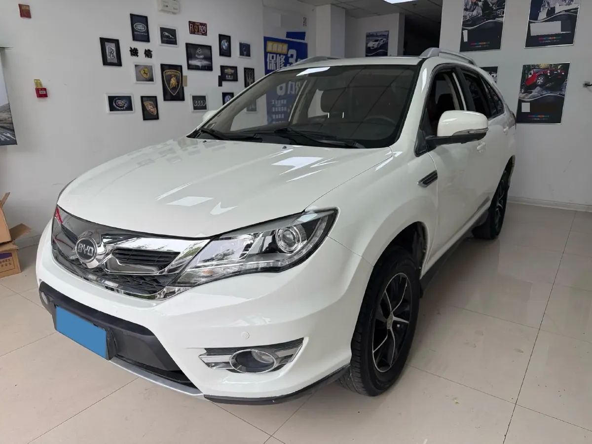 2016 BYD S7 1.5T 154HP L4 6MT,autocango,china used car exporter,china ev exporter,chinese used car exporter,chinese used ev exporter