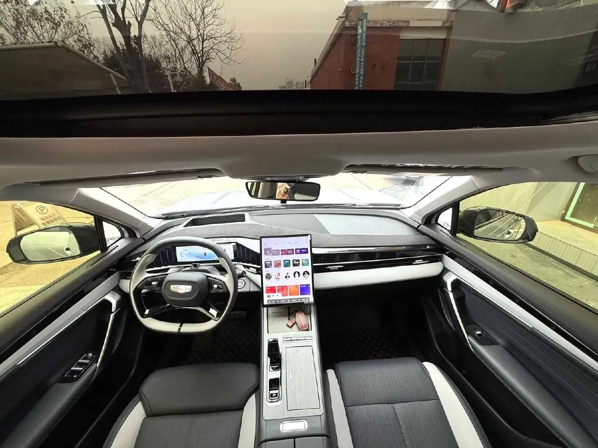 2024 Geely StarRay 1.5T 181HP L4 7DCT,autocango,china used car exporter,china ev exporter,chinese used car exporter,chinese used ev exporter