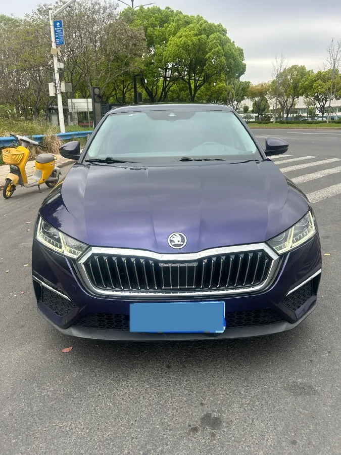 2021 Skoda Octavia 1.4T 150HP L4 7DCT,autocango,china used car exporter,china ev exporter,chinese used car exporter,chinese used ev exporter