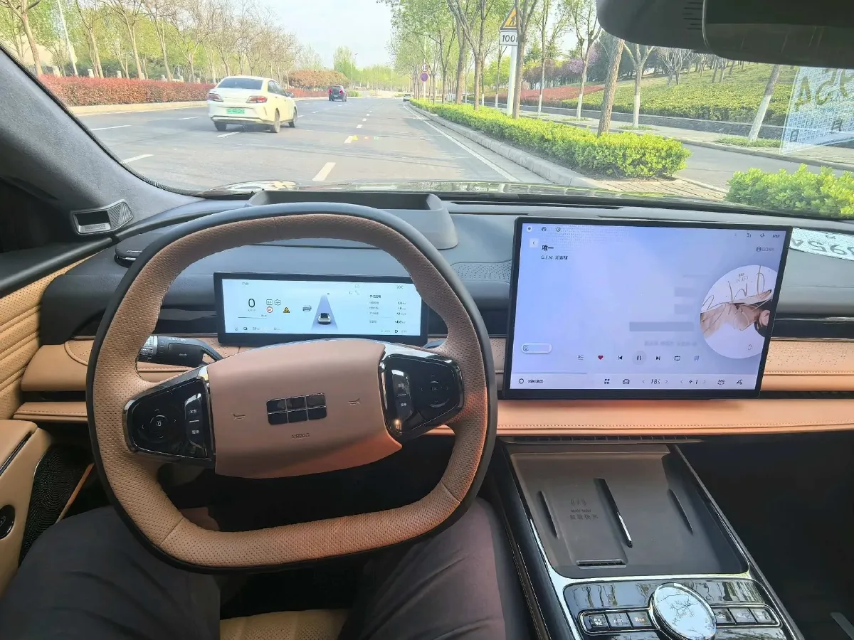 2025 Geely Galaxy Starshine 8 1.5T 163HP L4 3DHT PHEV 27.69KWH,autocango,china used car exporter,china ev exporter,chinese used car exporter,chinese used ev exporter