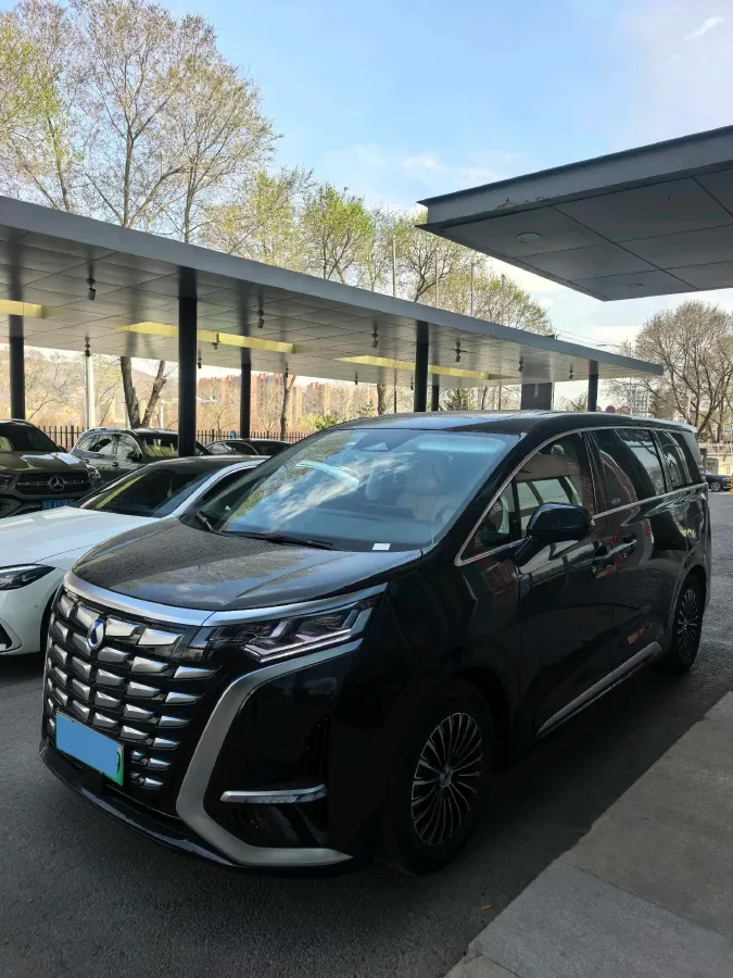 2024 Denza D9 1.5T 139HP L4 E-CVT PHEV 40KWH,autocango,china used car exporter,china ev exporter,chinese used car exporter,chinese used ev exporter