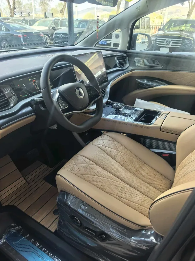 2024 Denza D9 1.5T 139HP L4 E-CVT PHEV 40KWH,autocango,china used car exporter,china ev exporter,chinese used car exporter,chinese used ev exporter