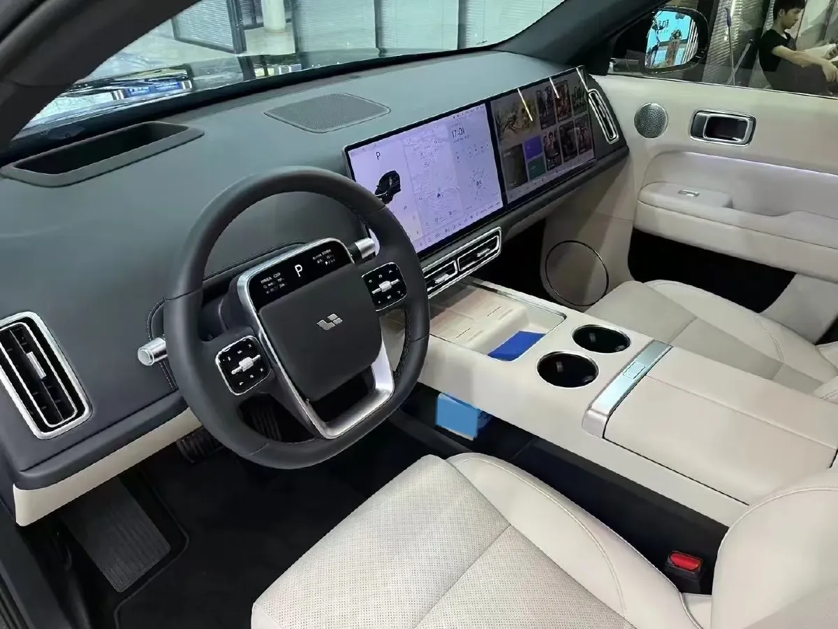 2024 Li L6 Range Extended 154HP L4 REEV 36.8KWH,autocango,china used car exporter,china ev exporter,chinese used car exporter,chinese used ev exporter