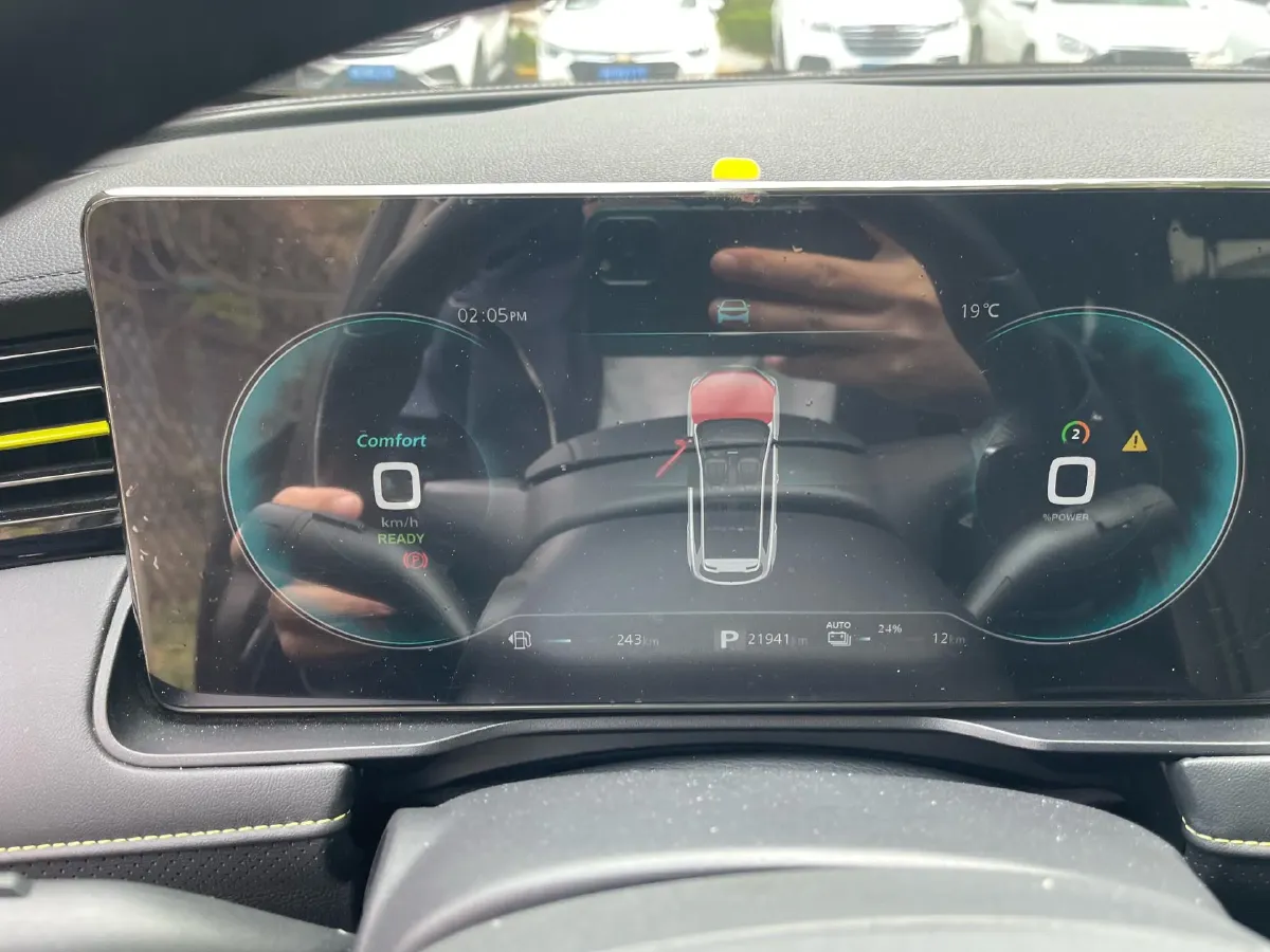 2021 Roewe RX5 1.5T 169HP L4 AMT PHEV 11.1KWH,autocango,china used car exporter,china ev exporter,chinese used car exporter,chinese used ev exporter