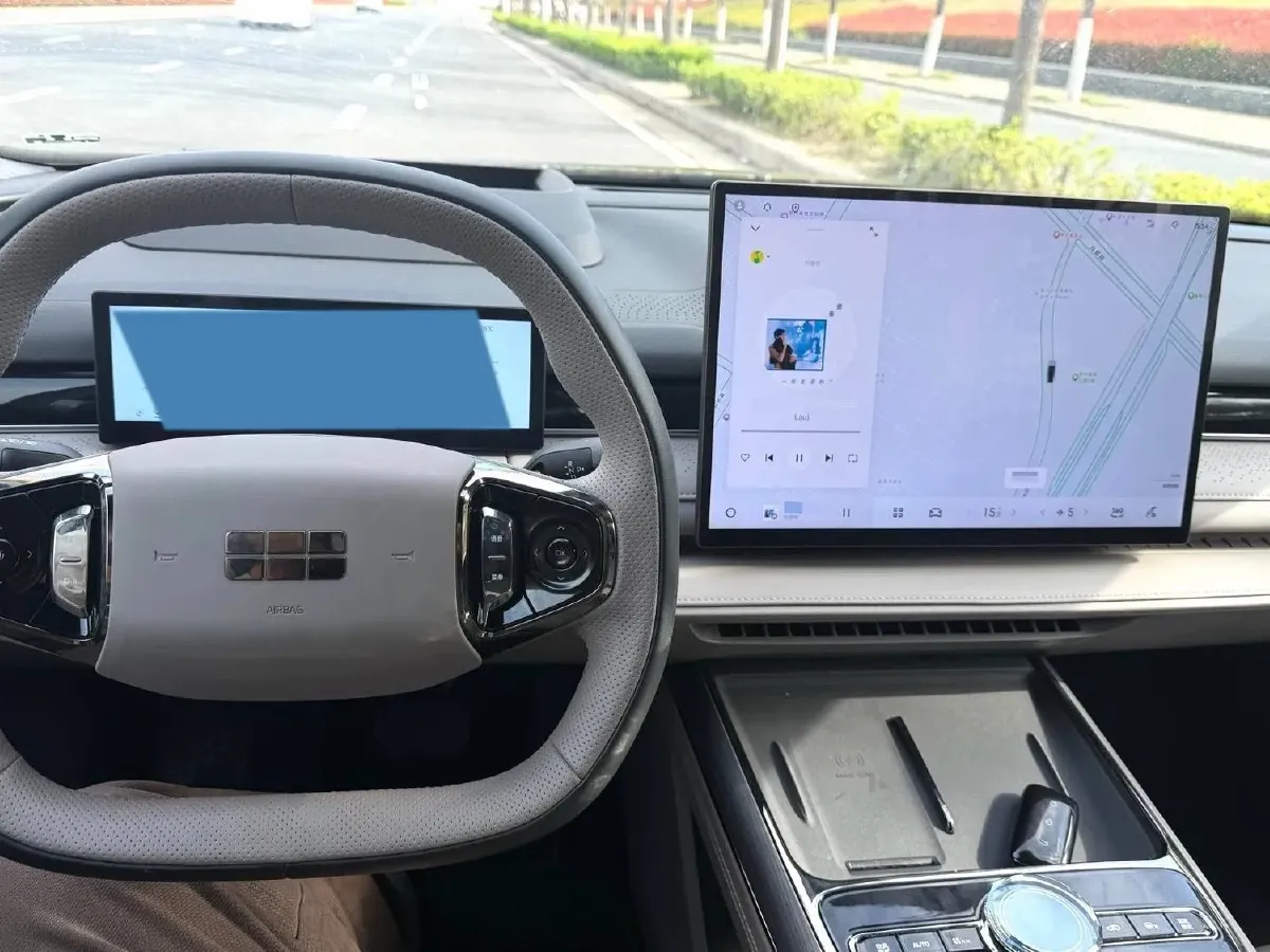 2025 Geely Galaxy Starshine 8 1.5T 163HP L4 3DHT PHEV 27.69KWH,autocango,china used car exporter,china ev exporter,chinese used car exporter,chinese used ev exporter