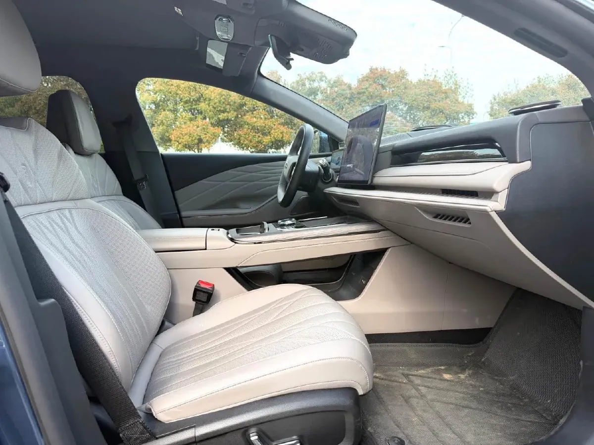 2025 Geely Galaxy Starshine 8 1.5T 163HP L4 3DHT PHEV 27.69KWH,autocango,china used car exporter,china ev exporter,chinese used car exporter,chinese used ev exporter