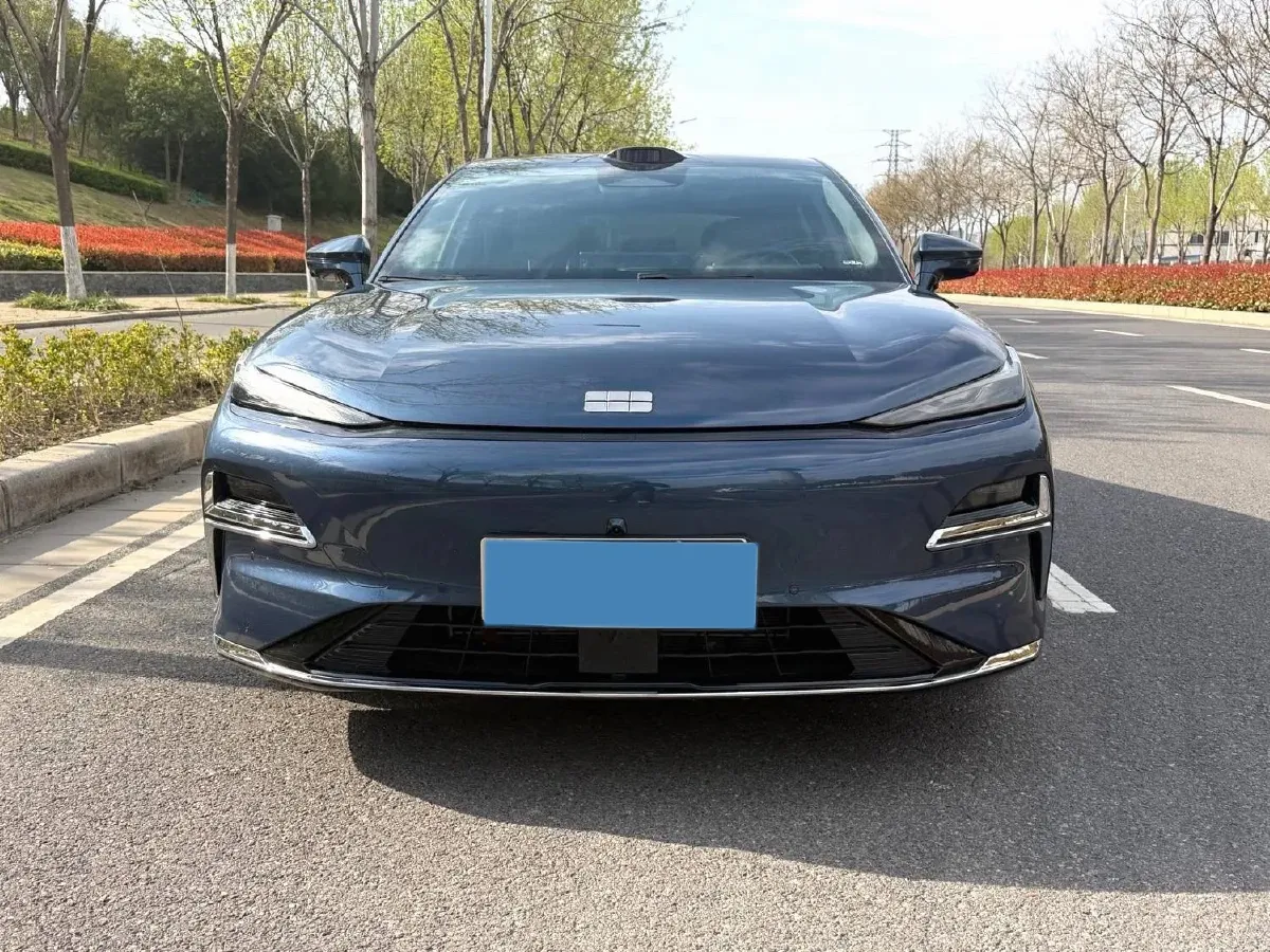 2025 Geely Galaxy Starshine 8 1.5T 163HP L4 3DHT PHEV 27.69KWH,autocango,china used car exporter,china ev exporter,chinese used car exporter,chinese used ev exporter