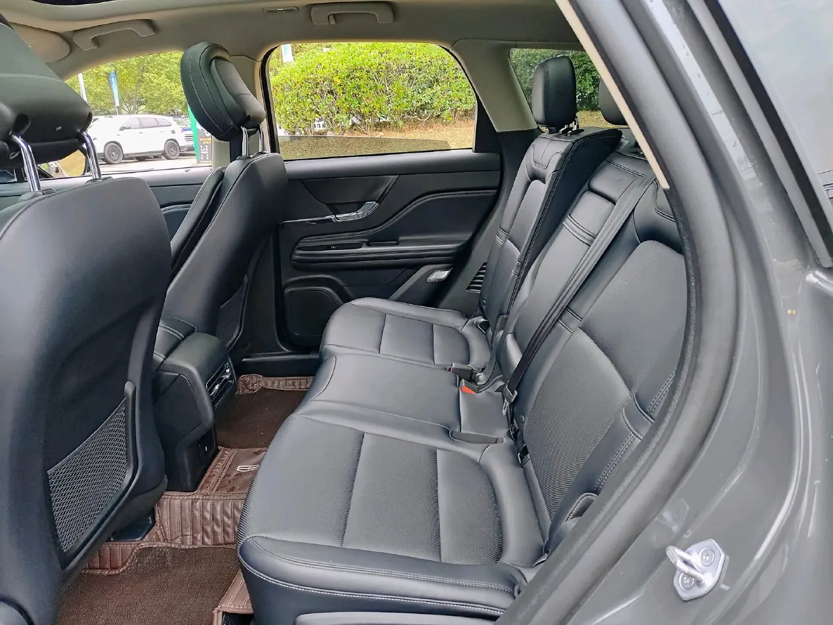 2023 Lincoln Corsair 2.0T 261HP L4 8AT,autocango,china used car exporter,china ev exporter,chinese used car exporter,chinese used ev exporter