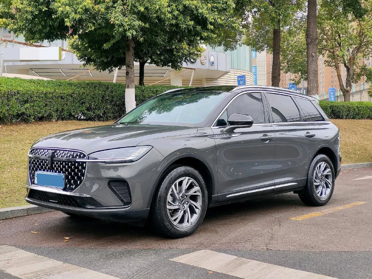 2023 Lincoln Corsair 2.0T 261HP L4 8AT,autocango,china used car exporter,china ev exporter,chinese used car exporter,chinese used ev exporter