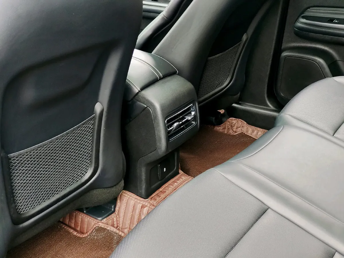 2023 Lincoln Corsair 2.0T 261HP L4 8AT,autocango,china used car exporter,china ev exporter,chinese used car exporter,chinese used ev exporter