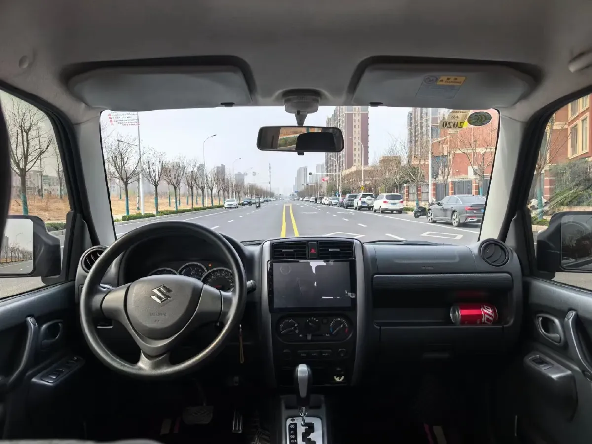 2015 Suzuki Jimny 1.3L 85HP L4 4AT,autocango,china used car exporter,china ev exporter,chinese used car exporter,chinese used ev exporter