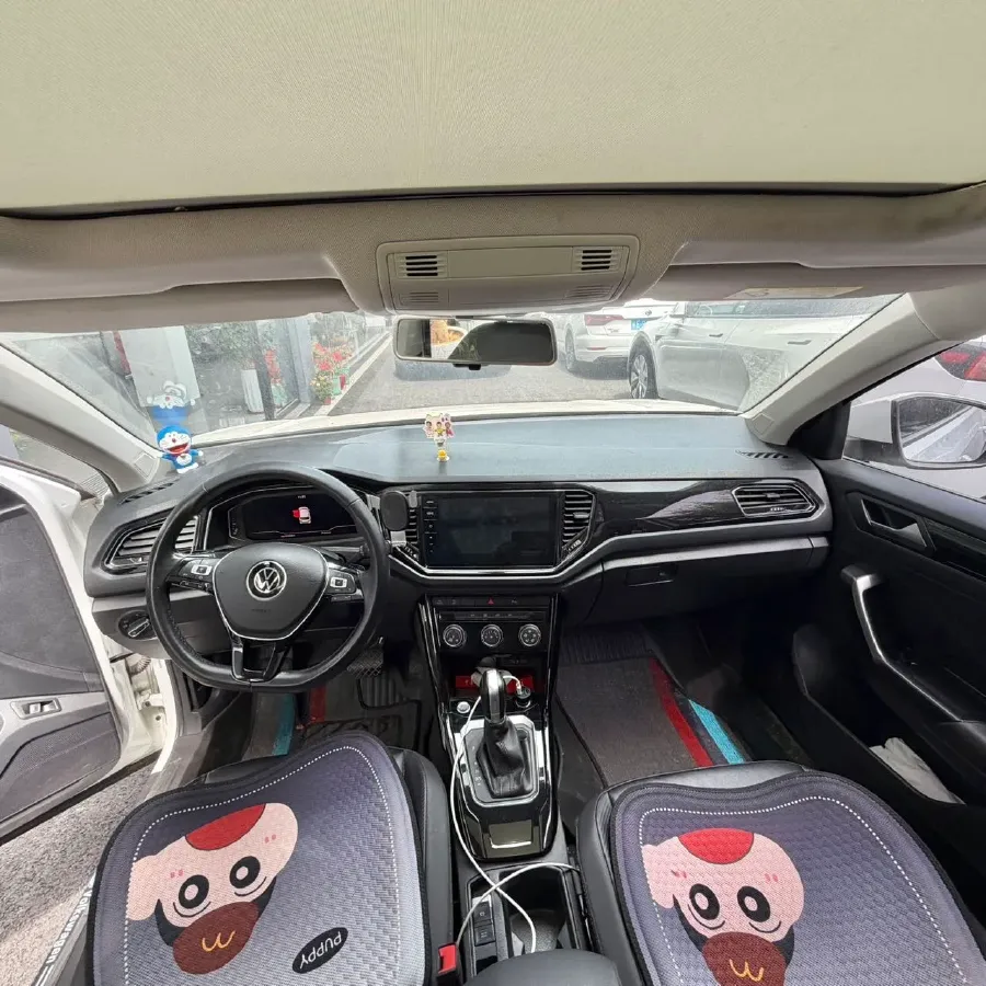 2021 Volkswagen T-Roc 1.4T 150HP L4 7DCT,autocango,china used car exporter,china ev exporter,chinese used car exporter,chinese used ev exporter