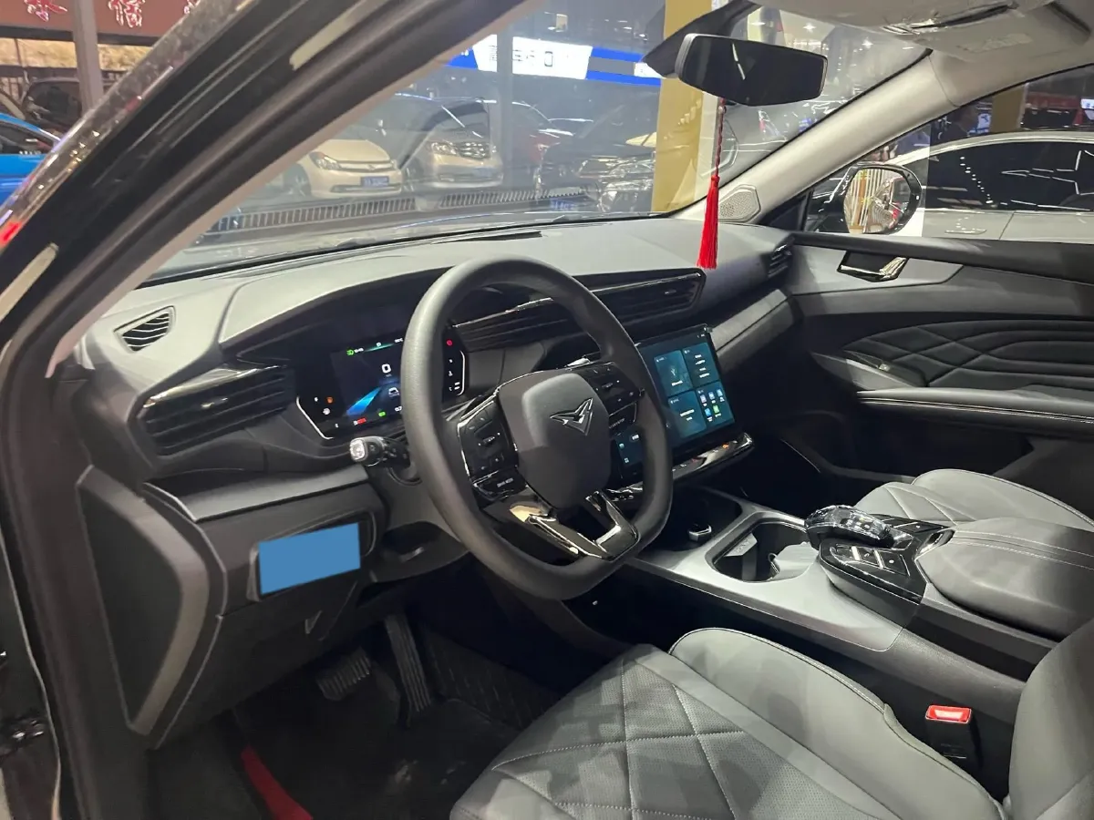 2025 KaiYi KunLun 1.5T 156HP L4 6DCT,autocango,china used car exporter,china ev exporter,chinese used car exporter,chinese used ev exporter