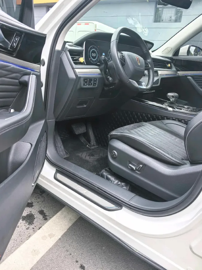 2022 HongQi HS5 2.0T 224HP L4 6AT,autocango,china used car exporter,china ev exporter,chinese used car exporter,chinese used ev exporter