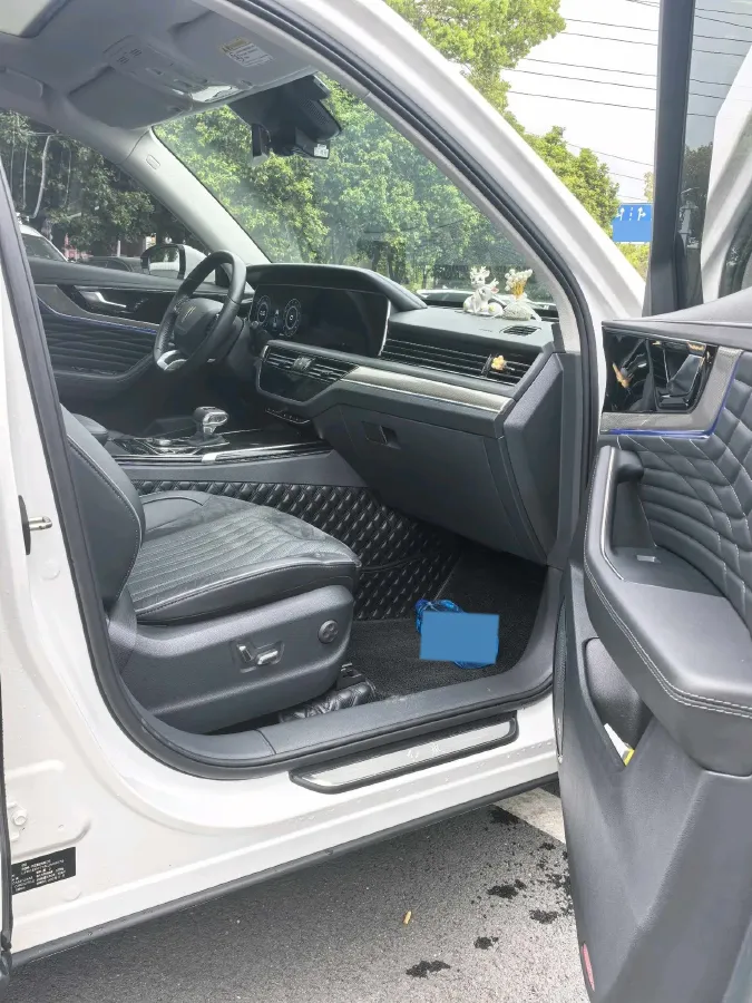 2022 HongQi HS5 2.0T 224HP L4 6AT,autocango,china used car exporter,china ev exporter,chinese used car exporter,chinese used ev exporter