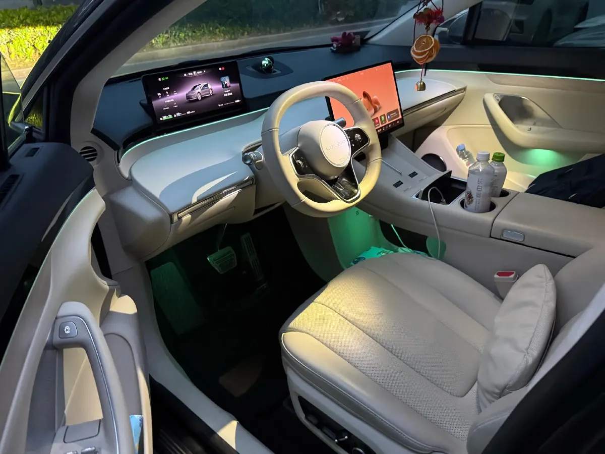 2025 Luxeed R7 REEV 156HP REEV 37KWH,autocango,china used car exporter,china ev exporter,chinese used car exporter,chinese used ev exporter