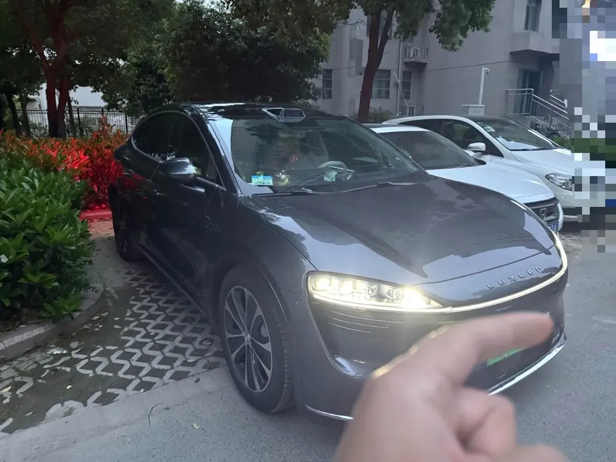 2025 Luxeed R7 REEV 156HP REEV 37KWH,autocango,china used car exporter,china ev exporter,chinese used car exporter,chinese used ev exporter