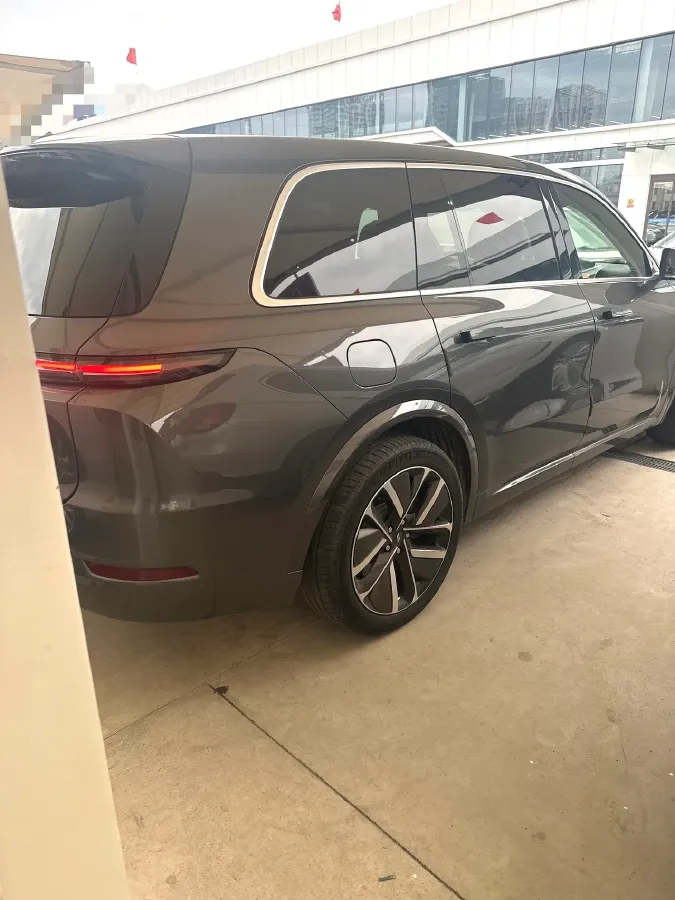 2022 Li L9 Range Extended 154HP REEV 42.6KWH,autocango,china used car exporter,china ev exporter,chinese used car exporter,chinese used ev exporter