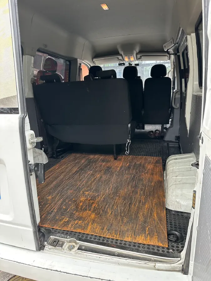 2021 MAXUS XinTu V80 2.0T 127HP L4 6MT,autocango,china used car exporter,china ev exporter,chinese used car exporter,chinese used ev exporter