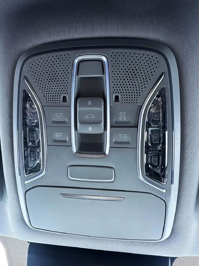 2021 GAC Trumpchi M6 1.5T 169HP L4 7DCT,autocango,china used car exporter,china ev exporter,chinese used car exporter,chinese used ev exporter