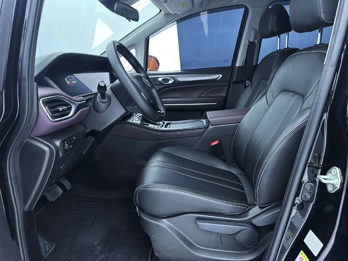 2021 GAC Trumpchi M6 1.5T 169HP L4 7DCT,autocango,china used car exporter,china ev exporter,chinese used car exporter,chinese used ev exporter