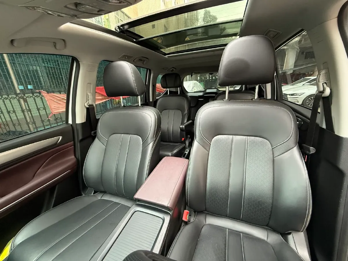 2021 GAC Trumpchi M6 1.5T 169HP L4 7DCT,autocango,china used car exporter,china ev exporter,chinese used car exporter,chinese used ev exporter