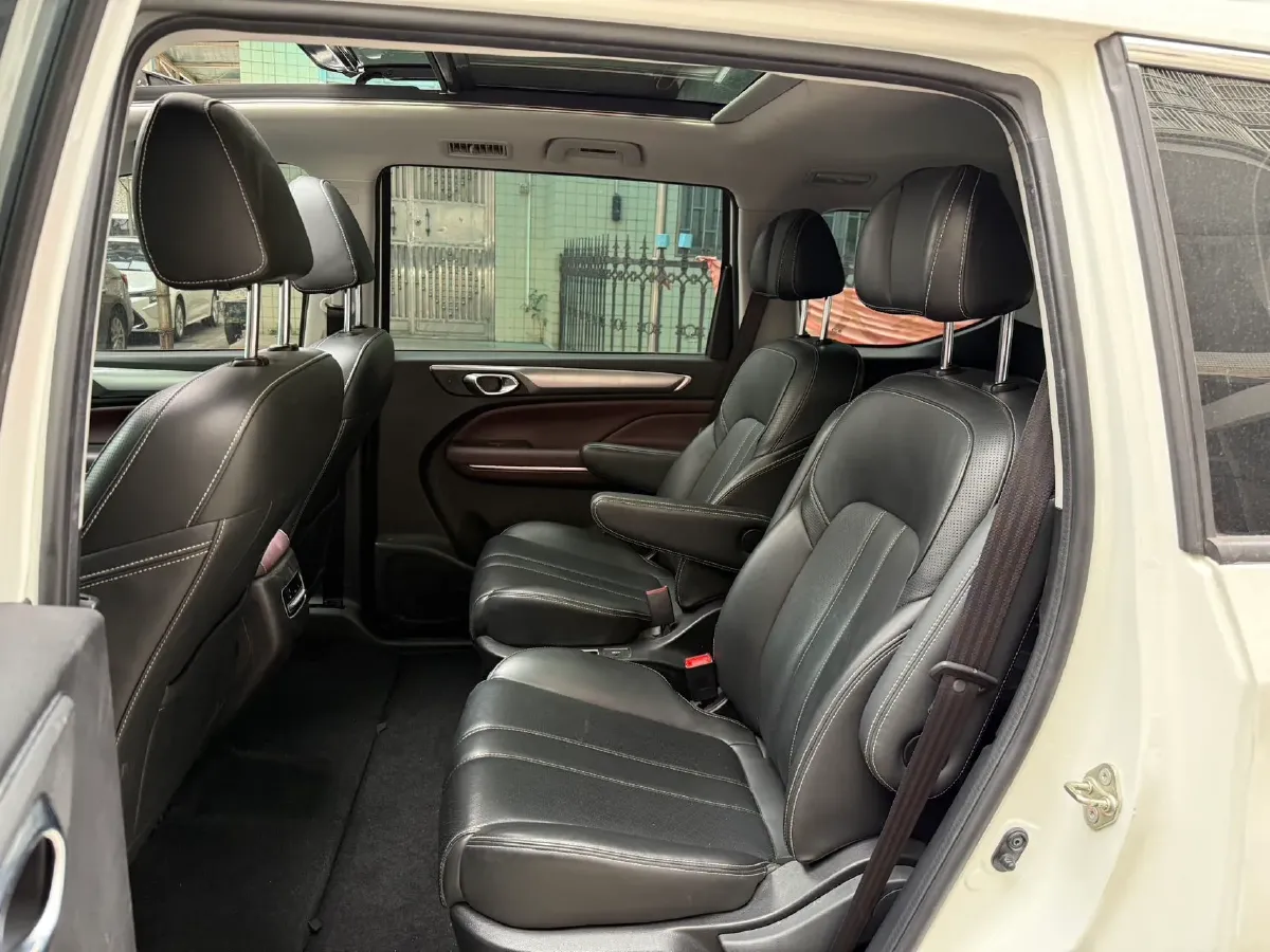 2021 GAC Trumpchi M6 1.5T 169HP L4 7DCT,autocango,china used car exporter,china ev exporter,chinese used car exporter,chinese used ev exporter