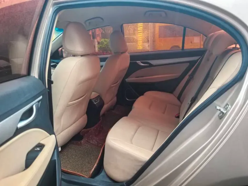 2018 Geely Emgrand 1.5L 109HP L4 5MT,autocango,china used car exporter,china ev exporter,chinese used car exporter,chinese used ev exporter