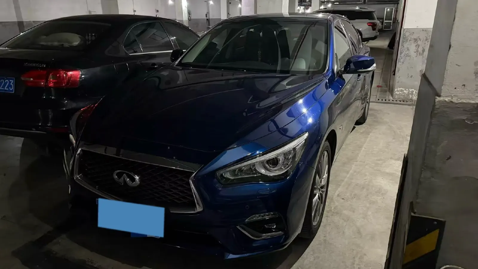 2018 Jeep Grand Commander 2.0T 265HP L4 9AT,autocango,china used car exporter,china ev exporter,chinese used car exporter,chinese used ev exporter