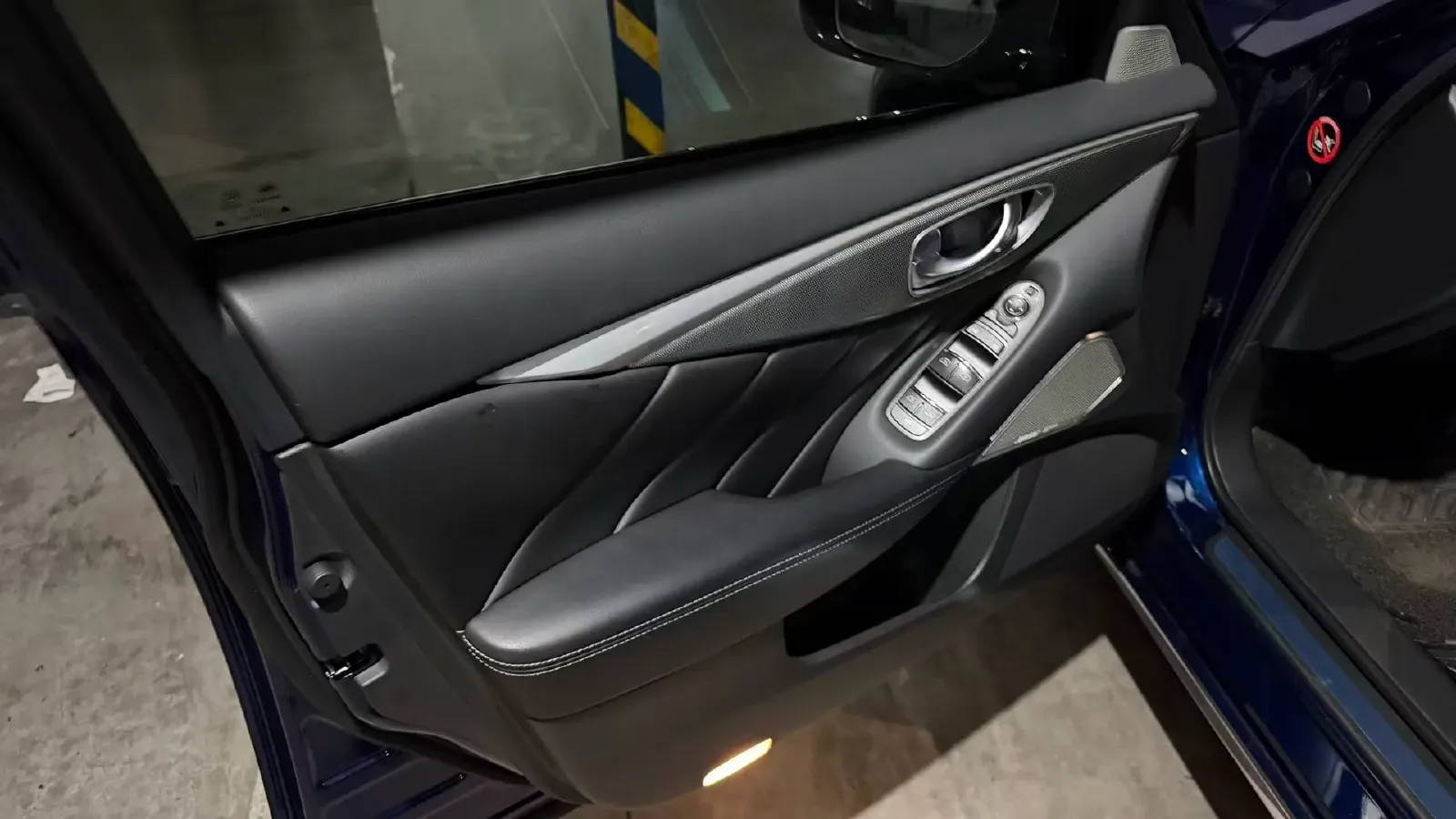 2018 Jeep Grand Commander 2.0T 265HP L4 9AT,autocango,china used car exporter,china ev exporter,chinese used car exporter,chinese used ev exporter