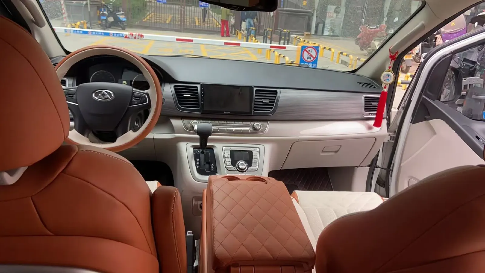2018 MAXUS G10 2.0T 224HP L4 6AT,autocango,china used car exporter,china ev exporter,chinese used car exporter,chinese used ev exporter