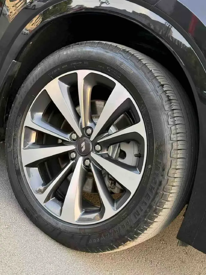 2021 Li ONE Range Extended 131HP REEV 40.5KWH,autocango,china used car exporter,china ev exporter,chinese used car exporter,chinese used ev exporter