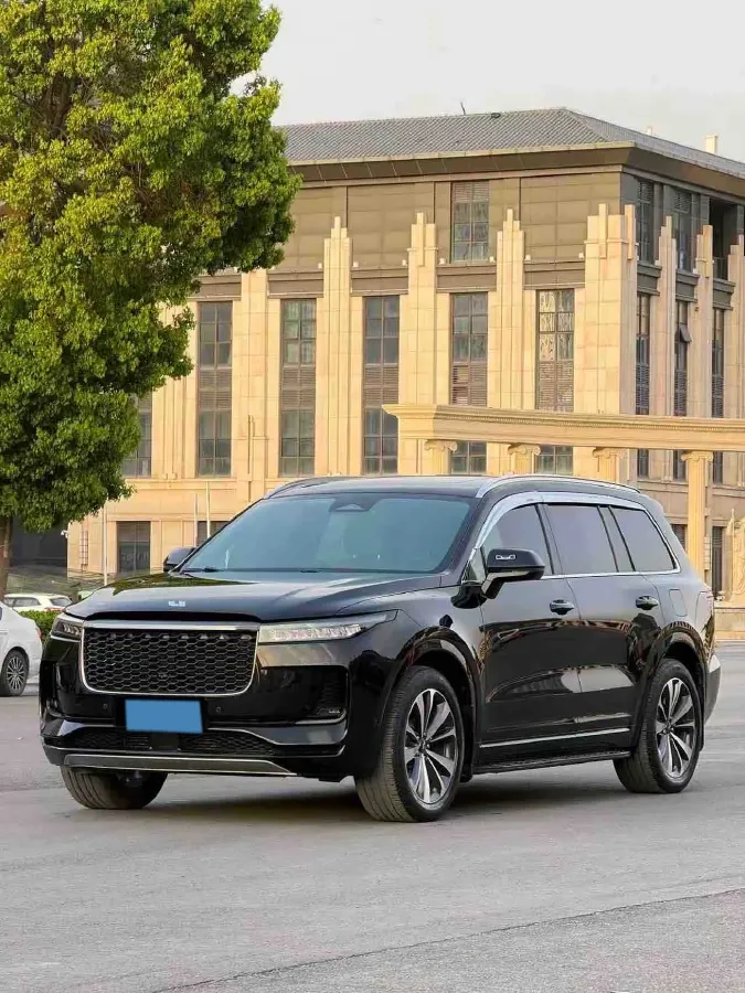 2021 Li ONE Range Extended 131HP REEV 40.5KWH,autocango,china used car exporter,china ev exporter,chinese used car exporter,chinese used ev exporter