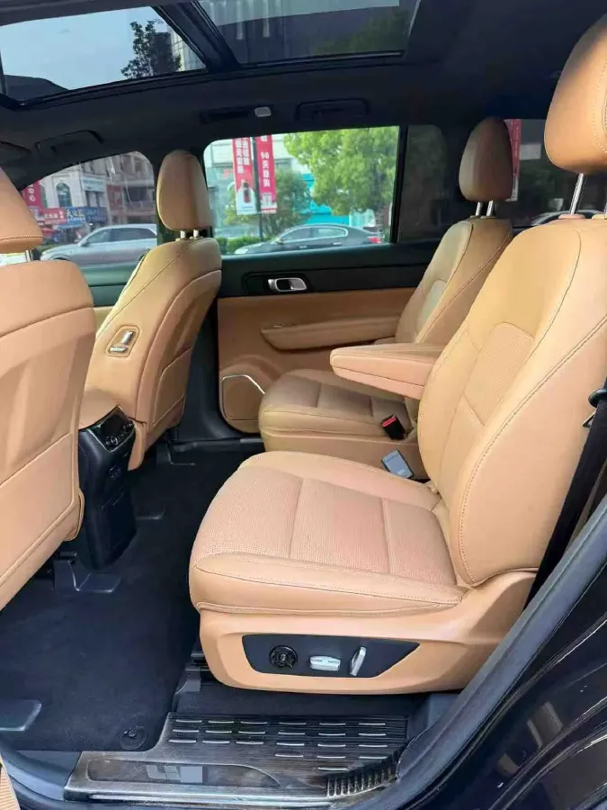 2021 Li ONE Range Extended 131HP REEV 40.5KWH,autocango,china used car exporter,china ev exporter,chinese used car exporter,chinese used ev exporter