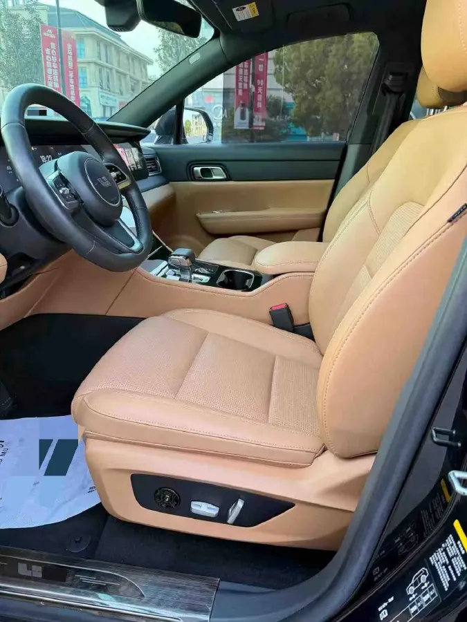 2021 Li ONE Range Extended 131HP REEV 40.5KWH,autocango,china used car exporter,china ev exporter,chinese used car exporter,chinese used ev exporter