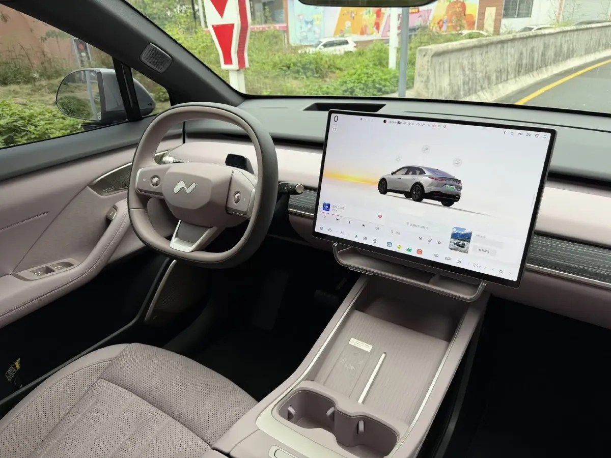 2024 ONVO L60 BEV 60KWH,autocango,china used car exporter,china ev exporter,chinese used car exporter,chinese used ev exporter