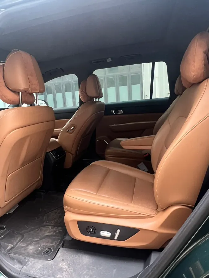 2021 Li ONE Range Extended 131HP REEV 40.5KWH,autocango,china used car exporter,china ev exporter,chinese used car exporter,chinese used ev exporter