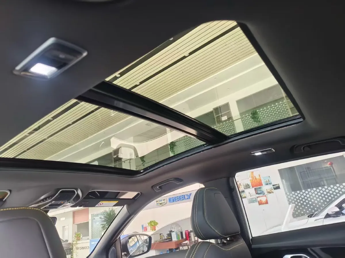 2025 Geely Coolray 1.5T 181HP L4 7DCT,autocango,china used car exporter,china ev exporter,chinese used car exporter,chinese used ev exporter