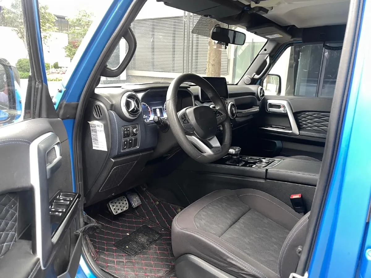2021 Beijing BJ40 2.0T 163HP L4 8AT,autocango,china used car exporter,china ev exporter,chinese used car exporter,chinese used ev exporter