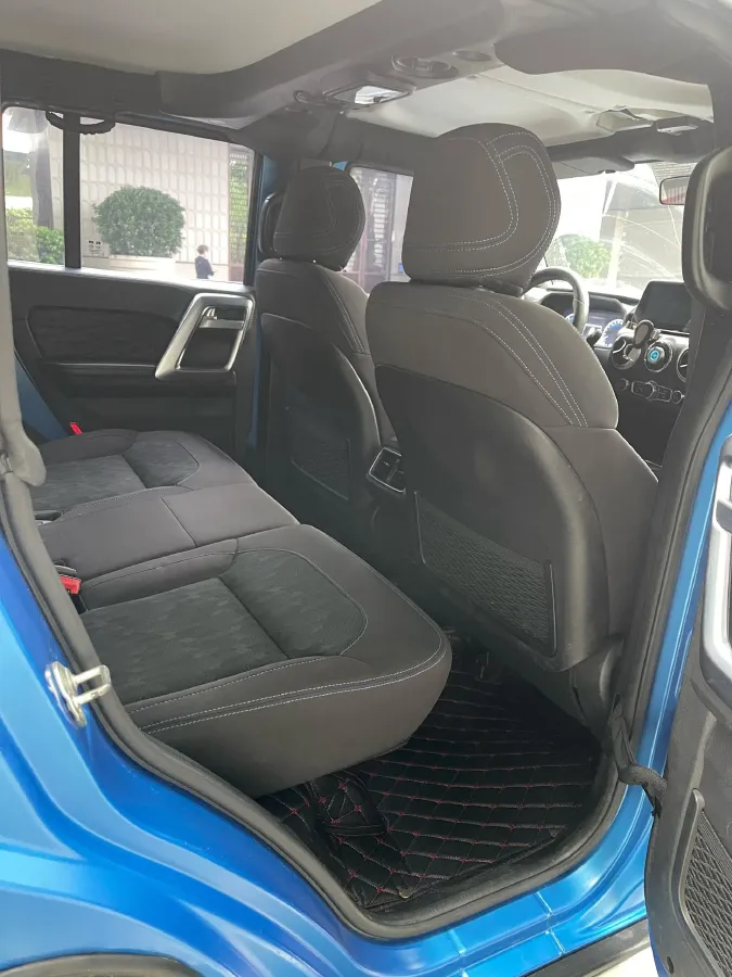 2021 Beijing BJ40 2.0T 163HP L4 8AT,autocango,china used car exporter,china ev exporter,chinese used car exporter,chinese used ev exporter