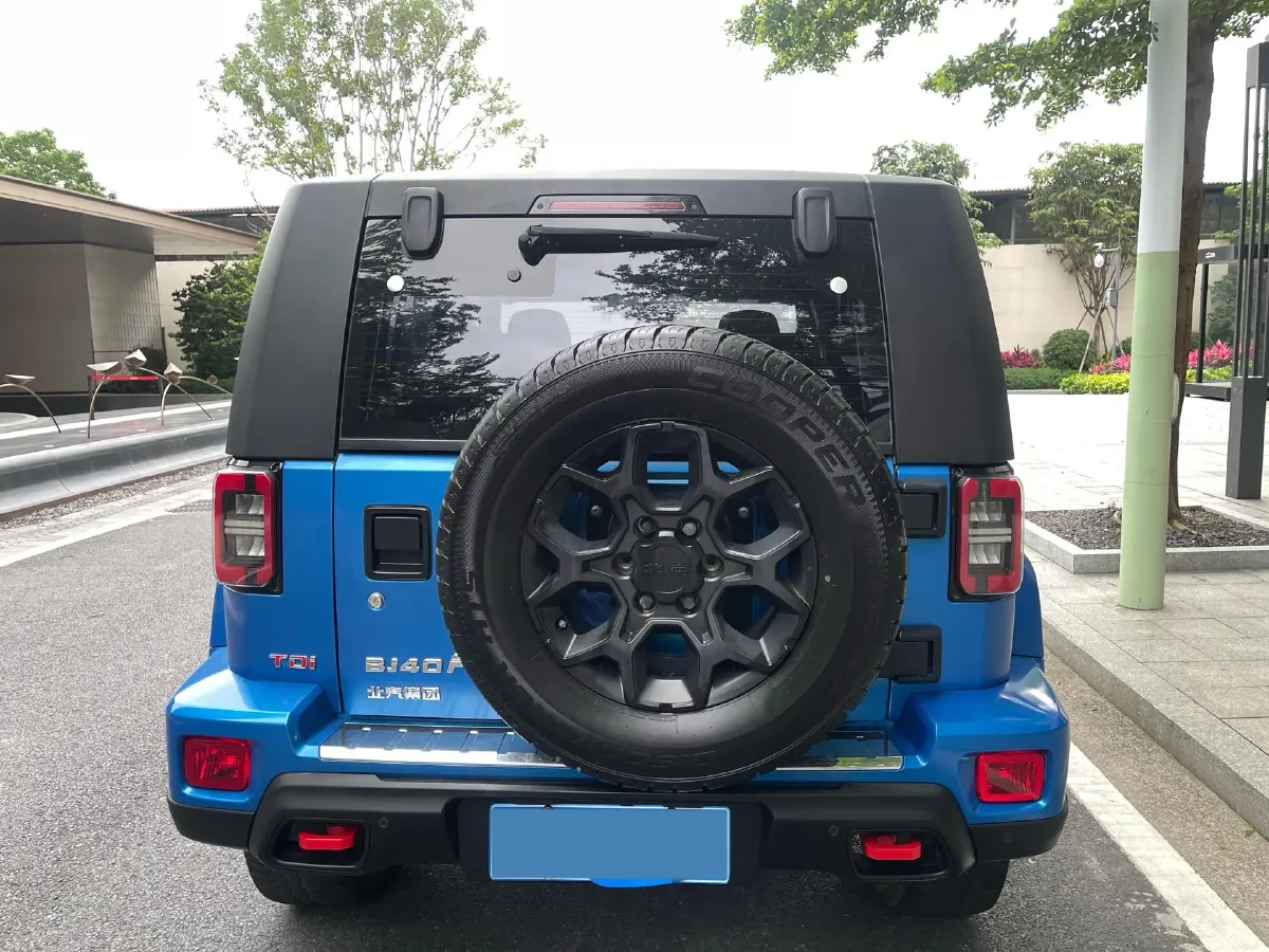 2021 Beijing BJ40 2.0T 163HP L4 8AT,autocango,china used car exporter,china ev exporter,chinese used car exporter,chinese used ev exporter