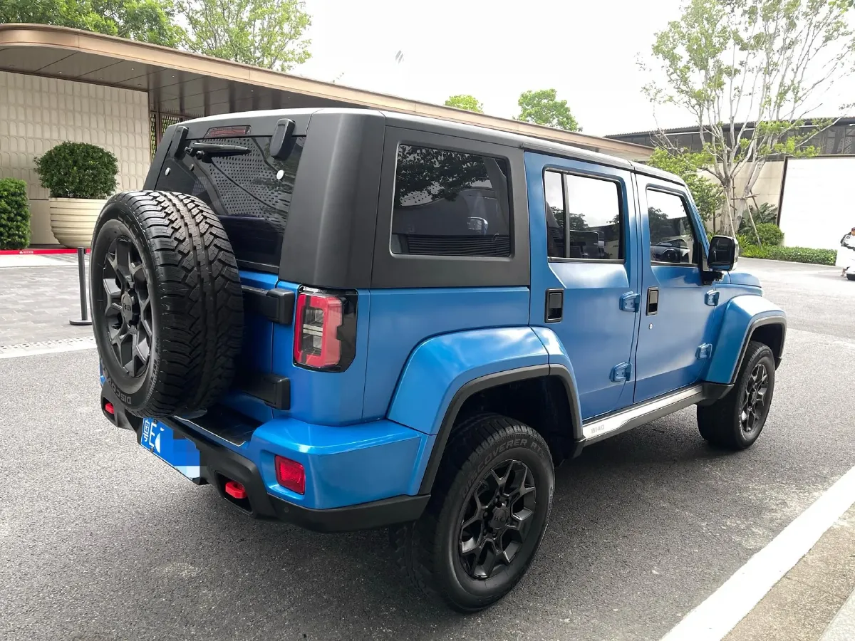 2021 Beijing BJ40 2.0T 163HP L4 8AT,autocango,china used car exporter,china ev exporter,chinese used car exporter,chinese used ev exporter