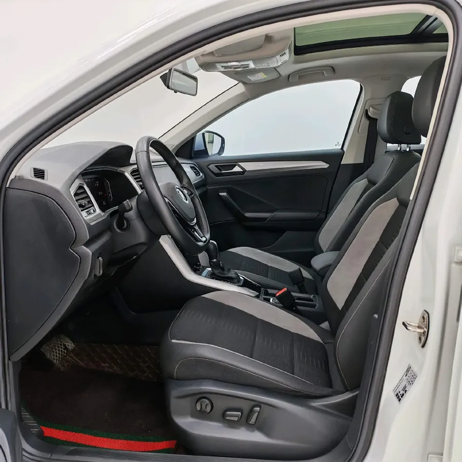 2022 Volkswagen T-Roc 1.4T 150HP L4 7DCT,autocango,china used car exporter,china ev exporter,chinese used car exporter,chinese used ev exporter