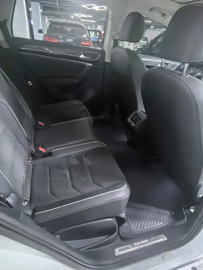 2021 Volkswagen Tayron 2.0T 220HP L4 7DCT,autocango,china used car exporter,china ev exporter,chinese used car exporter,chinese used ev exporter
