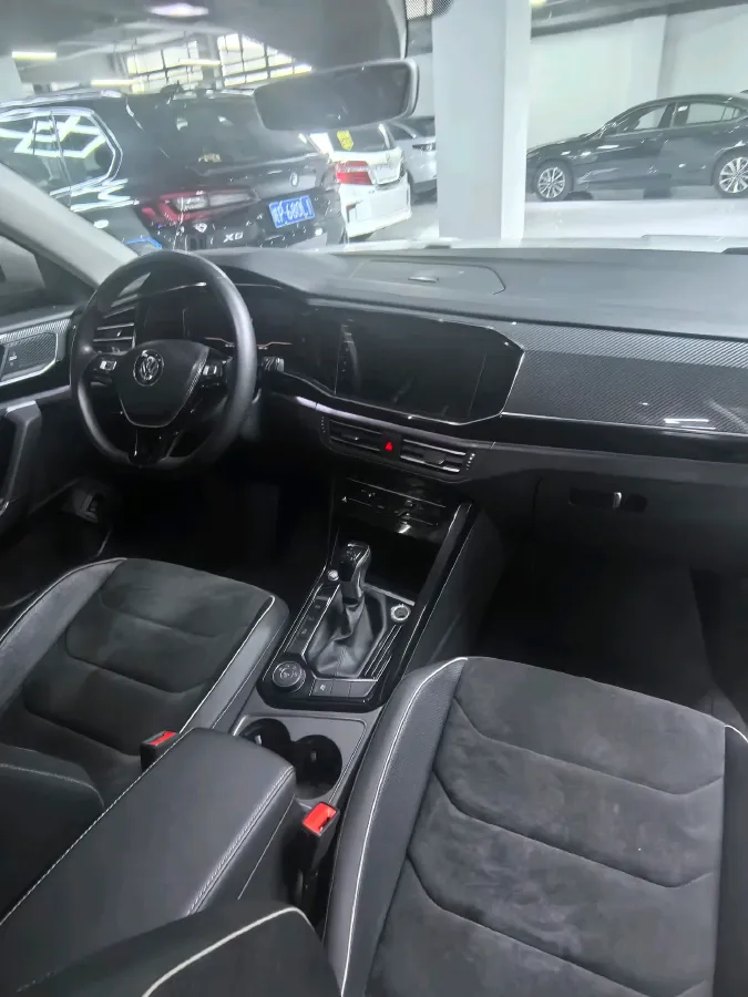 2021 Volkswagen Tayron 2.0T 220HP L4 7DCT,autocango,china used car exporter,china ev exporter,chinese used car exporter,chinese used ev exporter