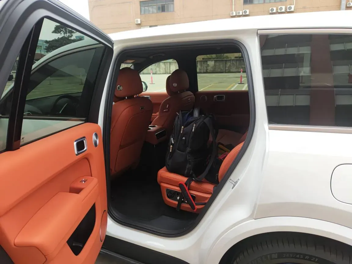 2025 Li L9 Range Extended 154HP REEV,autocango,china used car exporter,china ev exporter,chinese used car exporter,chinese used ev exporter