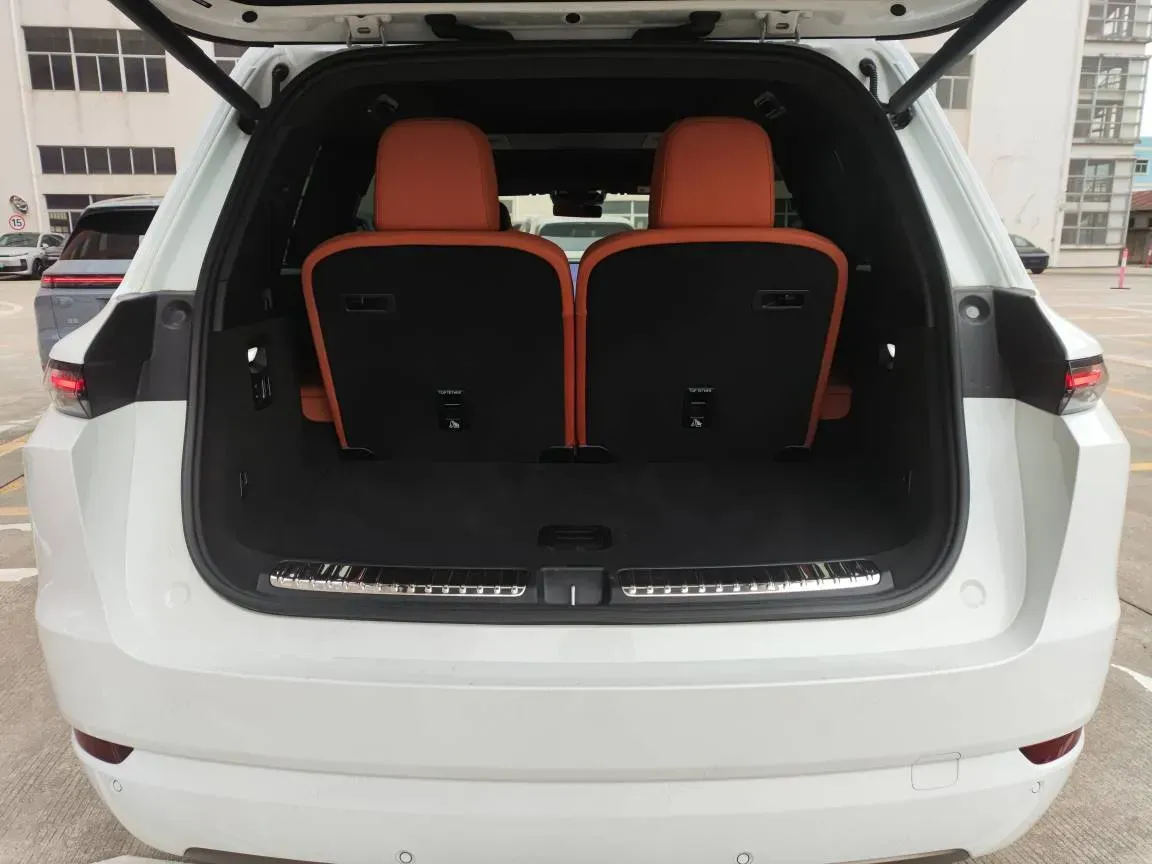 2025 Li L9 Range Extended 154HP REEV,autocango,china used car exporter,china ev exporter,chinese used car exporter,chinese used ev exporter