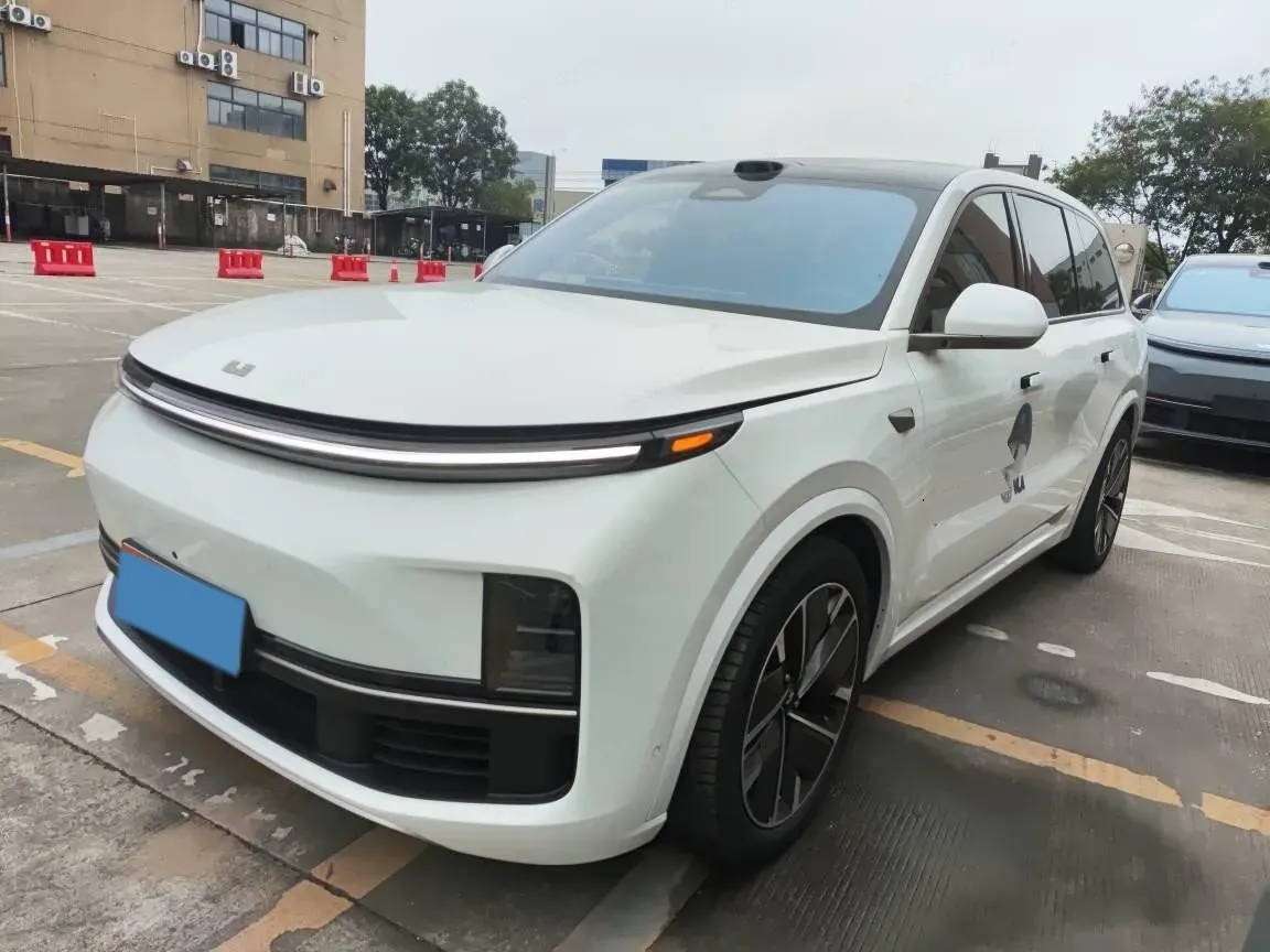2025 Li L9 Range Extended 154HP REEV,autocango,china used car exporter,china ev exporter,chinese used car exporter,chinese used ev exporter
