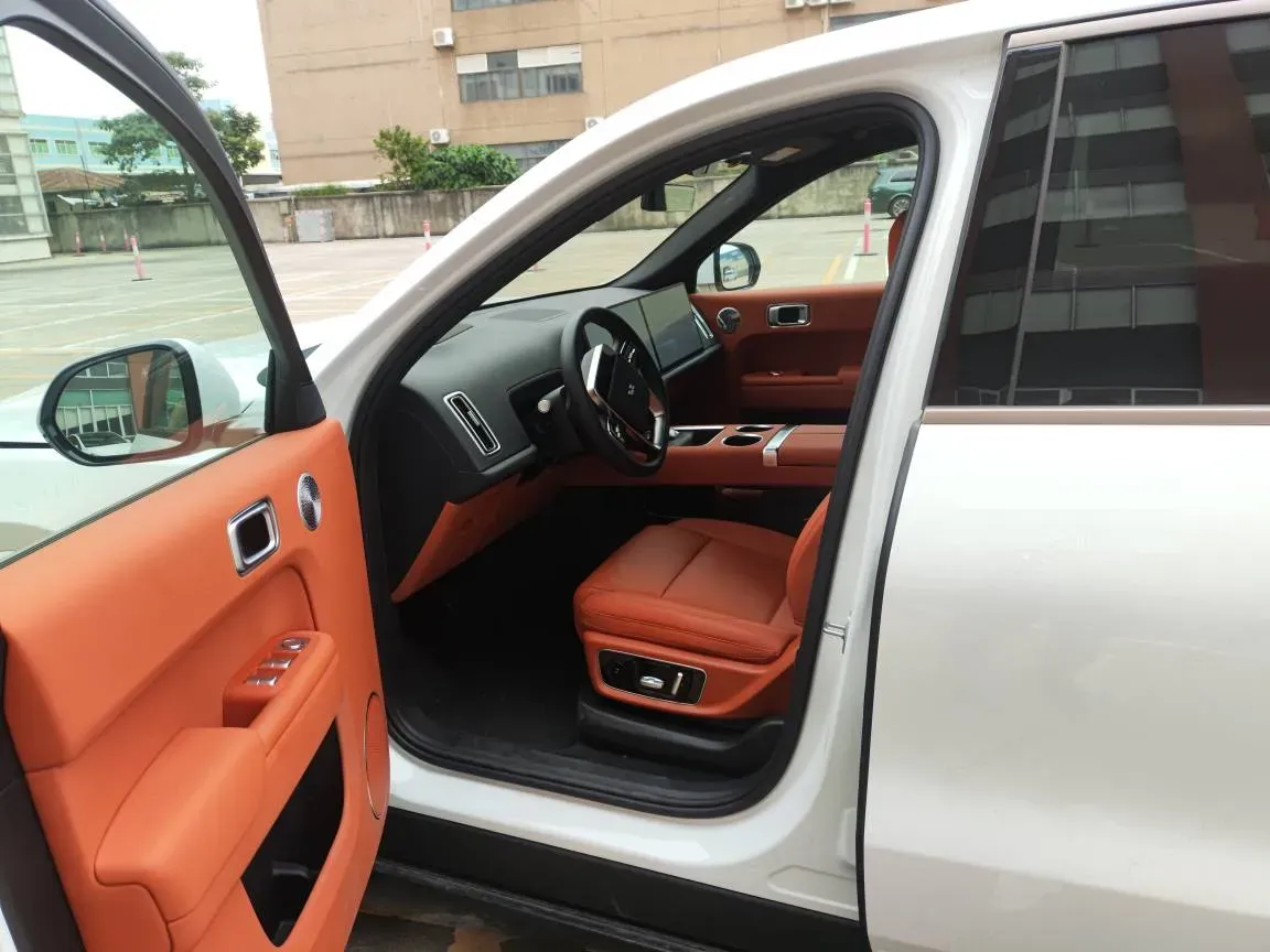 2025 Li L9 Range Extended 154HP REEV,autocango,china used car exporter,china ev exporter,chinese used car exporter,chinese used ev exporter