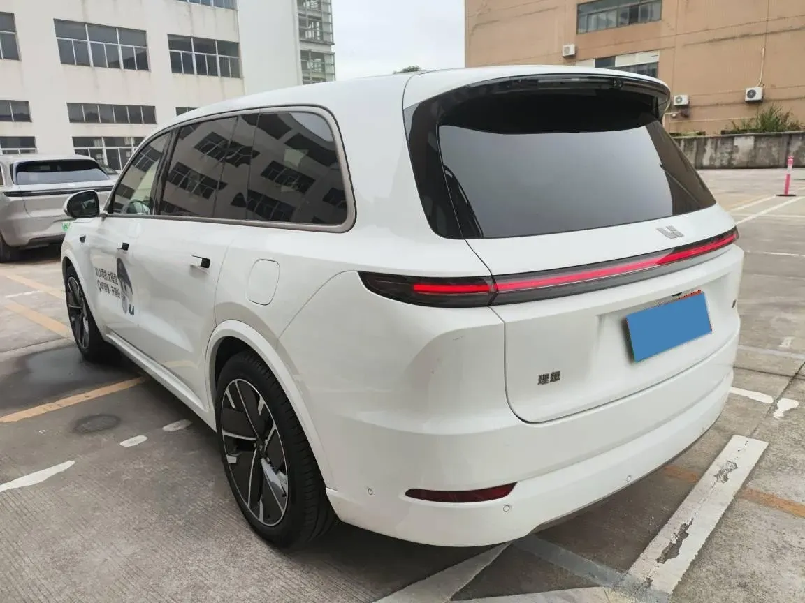 2025 Li L9 Range Extended 154HP REEV,autocango,china used car exporter,china ev exporter,chinese used car exporter,chinese used ev exporter